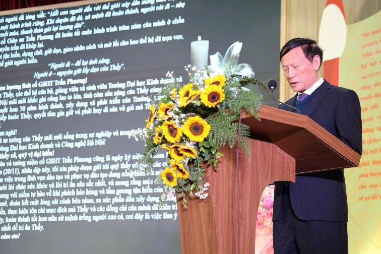 GS.TS Nguyễn Công Nghiệp - Bí thư Đảng ủy, Phó Hiệu trưởng Trường ĐH Kinh doanh và Công nghệ Hà Nội phát biểu. gstranphuong-3.jpg