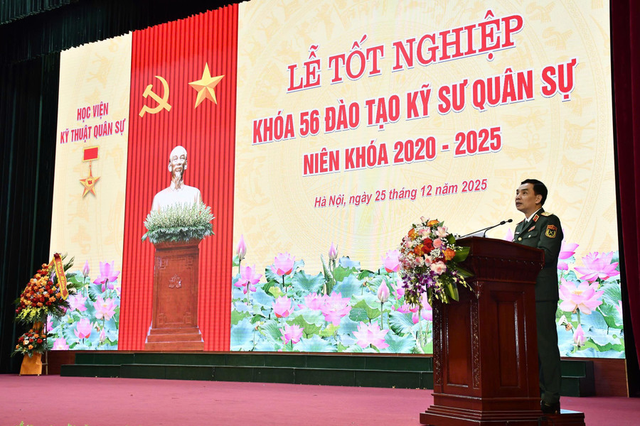 Trung tướng, GS, TS Lê Minh Thái, Giám đốc Học viện Kỹ thuật Quân sự phát biểu tại buổi lễ. hocvienquansujpg1.jpg