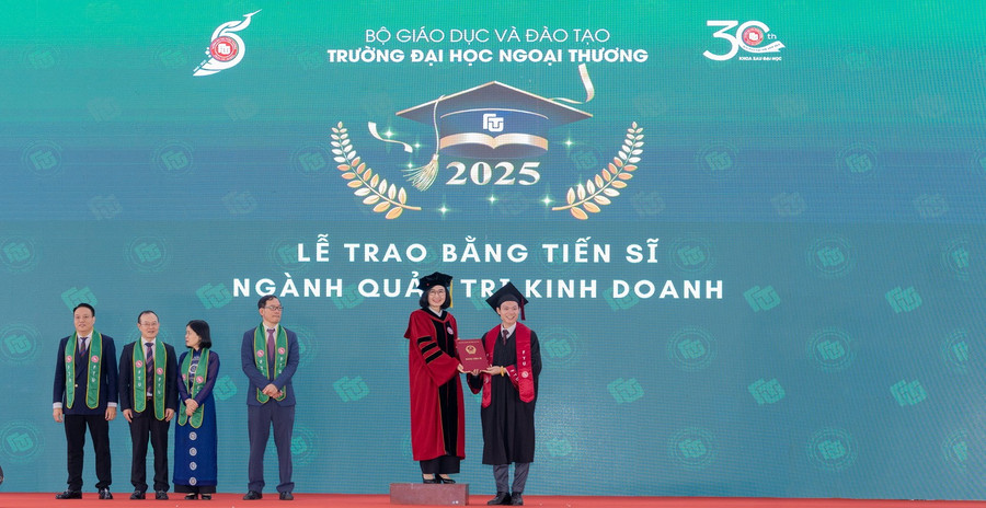 dtn2079.jpg