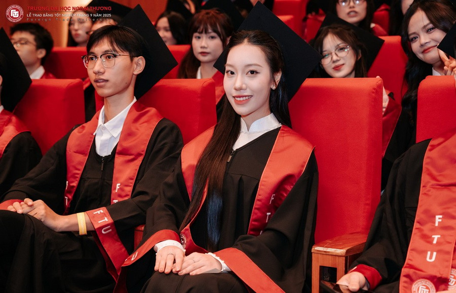 Tân MM88dangnhap cá cược bóng đá, lô đề, bắn cá trong ngày nhận bằng MM88dangnhap nhà cái World Cup 2026. traobangtotnghiep-4.jpg