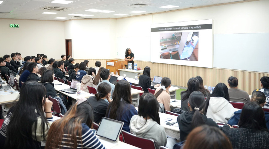 Một giờ học của MM888 Việt Nam Tải App ĐH Bách khoa Hà Nội. khoahocvacongnghejpg1.jpg