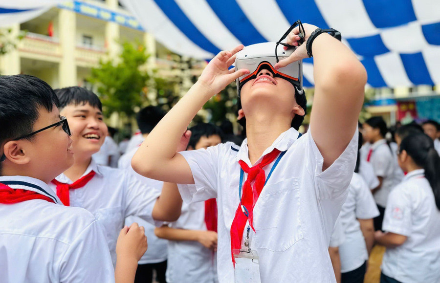 Trải nghiệm công nghệ thực tế ảo VR Metaverse mang đến nhiều hứng thú cho MM886 slot game, bắn cá, lô đề, đá gà.
