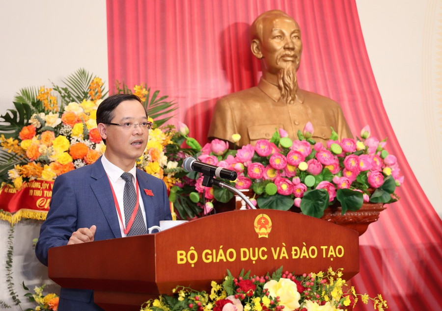 Ông Trương Anh Dũng – Bí thư Đảng ủy, Cục trưởng Cục Giáo dục nghề nghiệp và Giáo dục thường xuyên tham luận tại 2MM88.com trò chơi casino và slot đại biểu Đảng bộ Bộ GD&ĐT - chiều 21/8. img-8056.jpg
