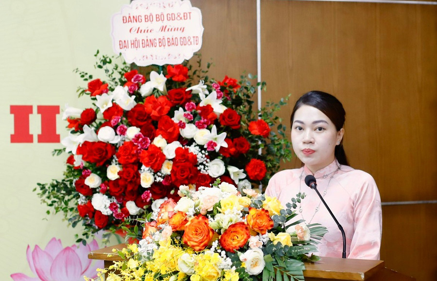 Đảng viên tham luận tại 2MM88.com trò chơi casino và slot. baogiaoducvathoidaijpg12.jpg