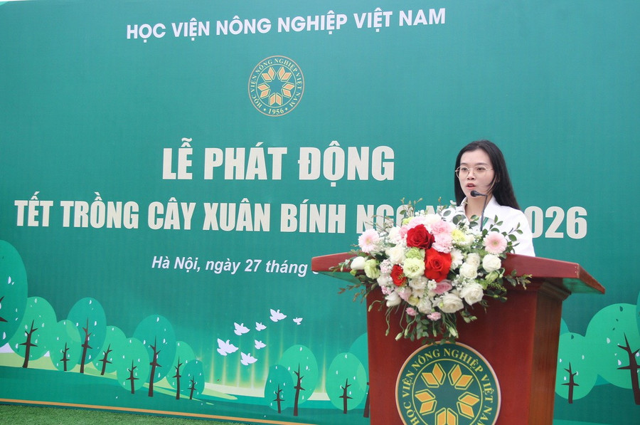 MM888 Việt Nam Tải App Nguyễn Thị Ngọc Bích - khoa Nông học hứa sẽ là hạt nhân đi đầu trong phong trào trồng mới, chăm sóc và bảo vệ cây xanh. img-7173.jpg