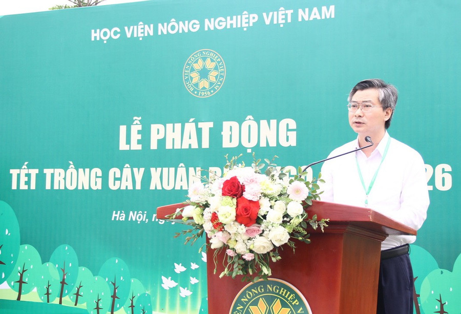 PGS.TS Nguyễn Công Tiệp – Phó Giám đốc Học viện Nông nghiệp Việt Nam phát biểu tại buổi lễ. img-7171.jpg