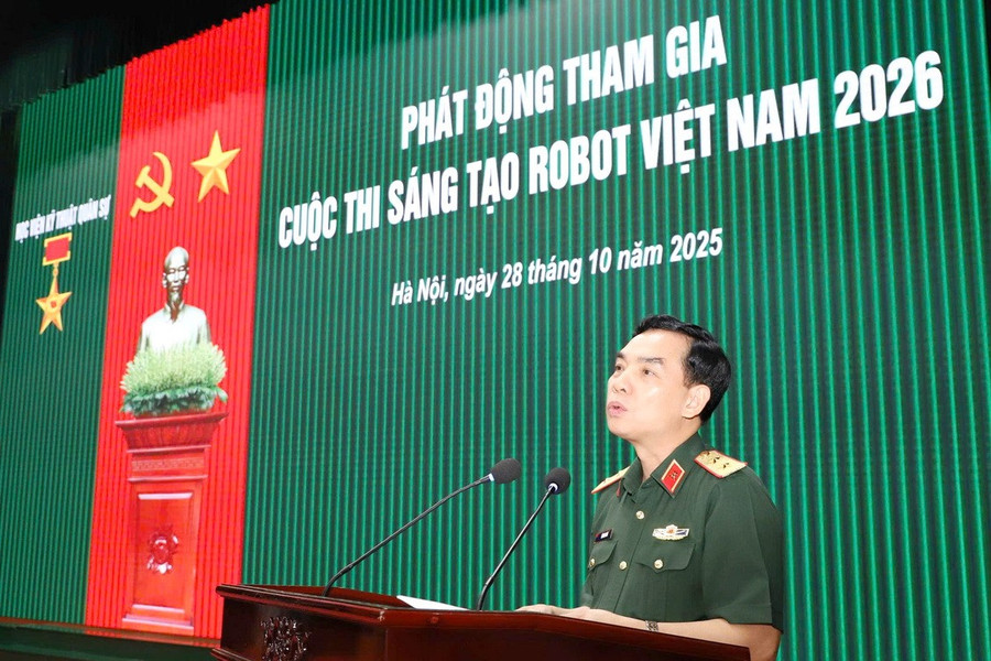 roboconjpg2.jpg