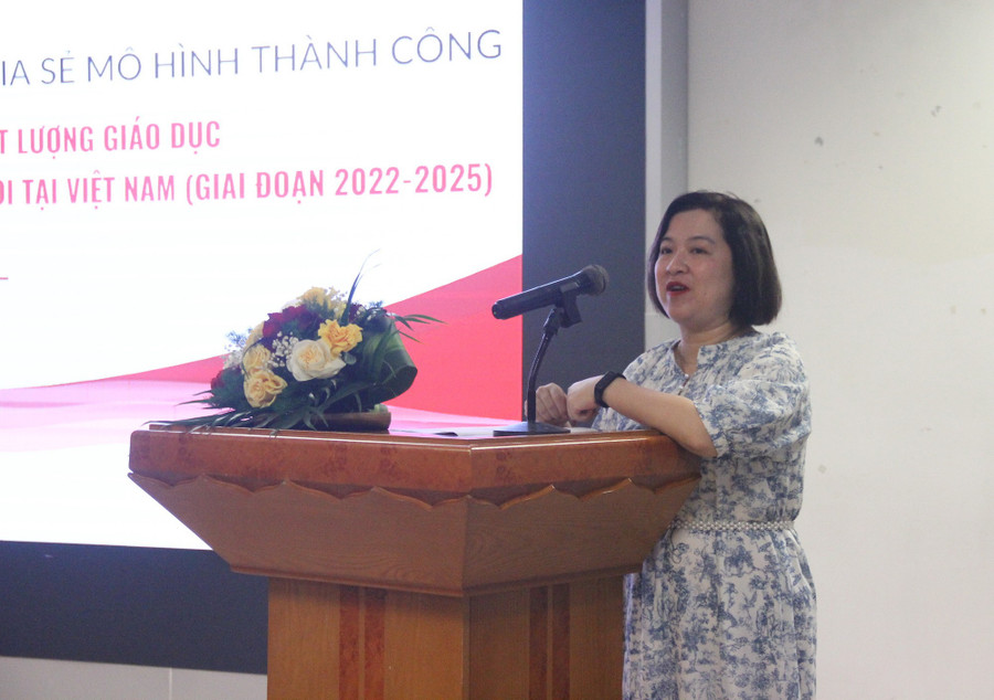 Bà Lê Thị Thùy Dương chia sẻ tại hội nghị. treem-4.jpg