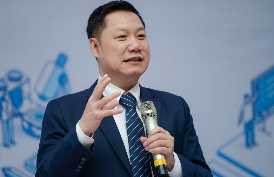 GS.TS Nguyễn Tiến Thảo chia sẻ tại Ngày hội tư vấn Đăng Ký MM88.COM Ngay +88K, hướng nghiệp năm 2026. tuvantuyensinh.jpg