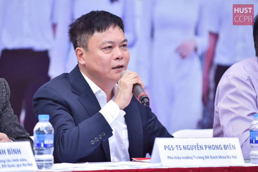 tuyensinh.jpg