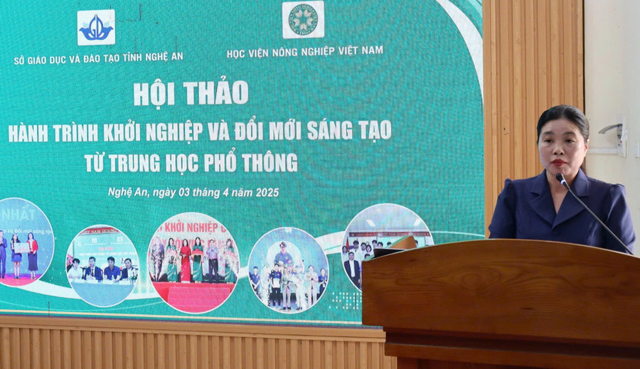 Bà Hồ Thị Châu Loan – Phó Giám đốc Sở GD&ĐT tỉnh Nghệ An phát biểu tại hội thảo. khoinghiepjpg1.jpg
