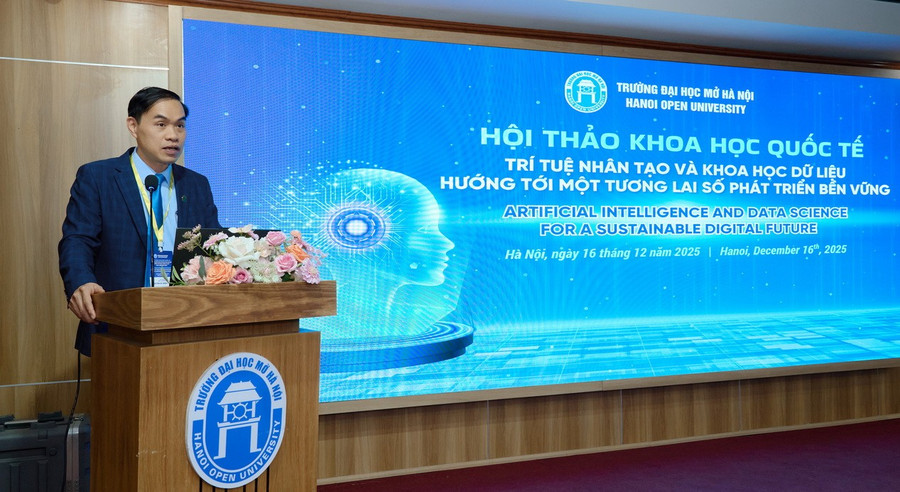 1-pgsts-duong-thang-long-bi-thu-dang-uy-pho-hieu-truong.jpg