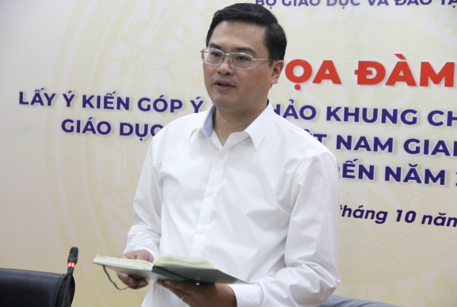 Ông Đặng Văn Huấn - Phó Vụ trưởng Vụ Giáo dục MM888 bảo mật tuyệt đối (Bộ GD&ĐT) phát biểu tại Tọa đàm. khungchienluoc-1.jpg