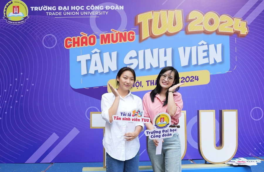 nganhtruyenthongjpg2.jpg
