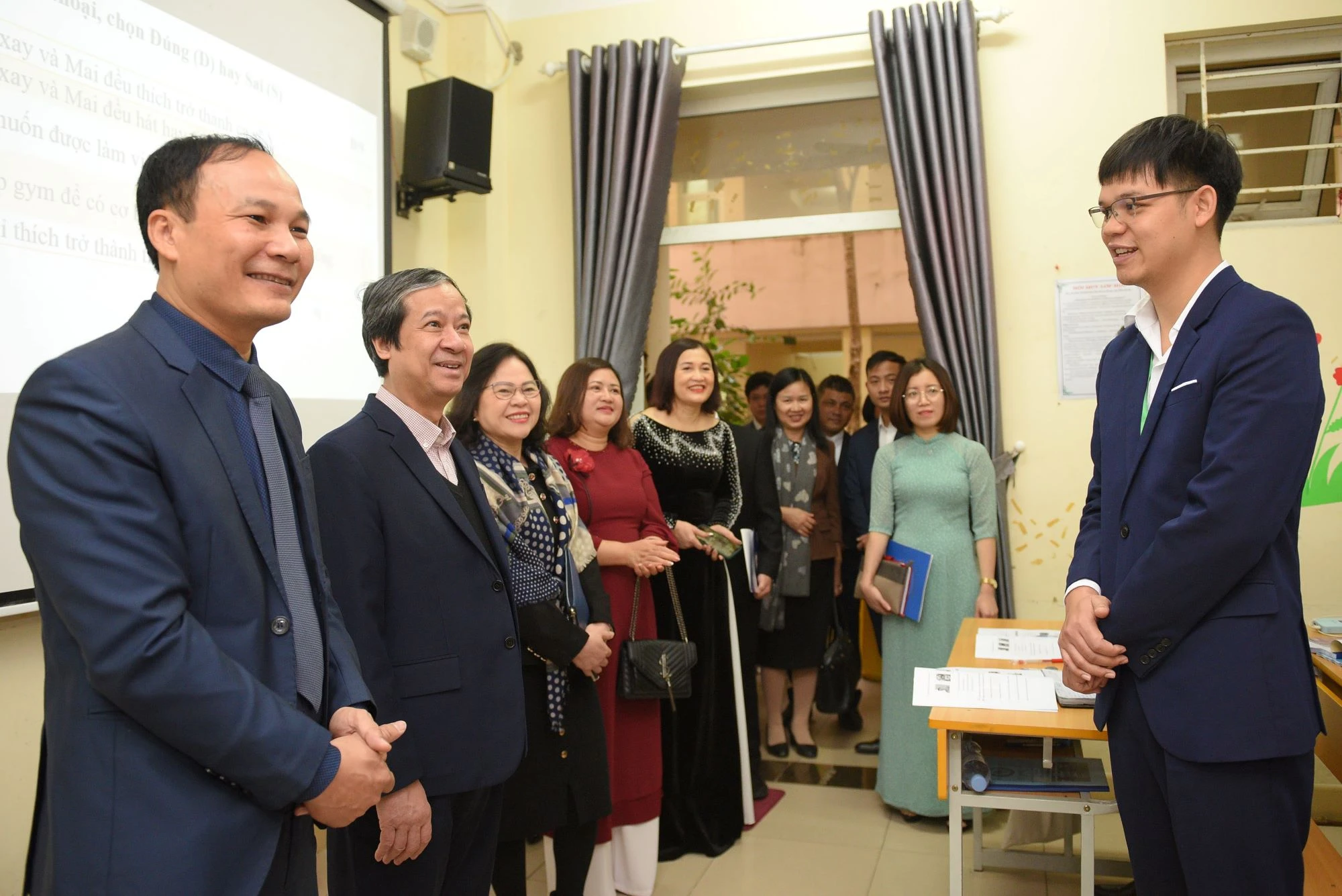 Bộ trưởng Nguyễn Kim Sơn và đoàn công tác trong chuyến thăm, làm việc tại Trường Hữu Nghị T78. Bộ trưởng Nguyễn Kim Sơn và đoàn công tác trong chuyến thăm, làm việc tại Trường Hữu Nghị T78.