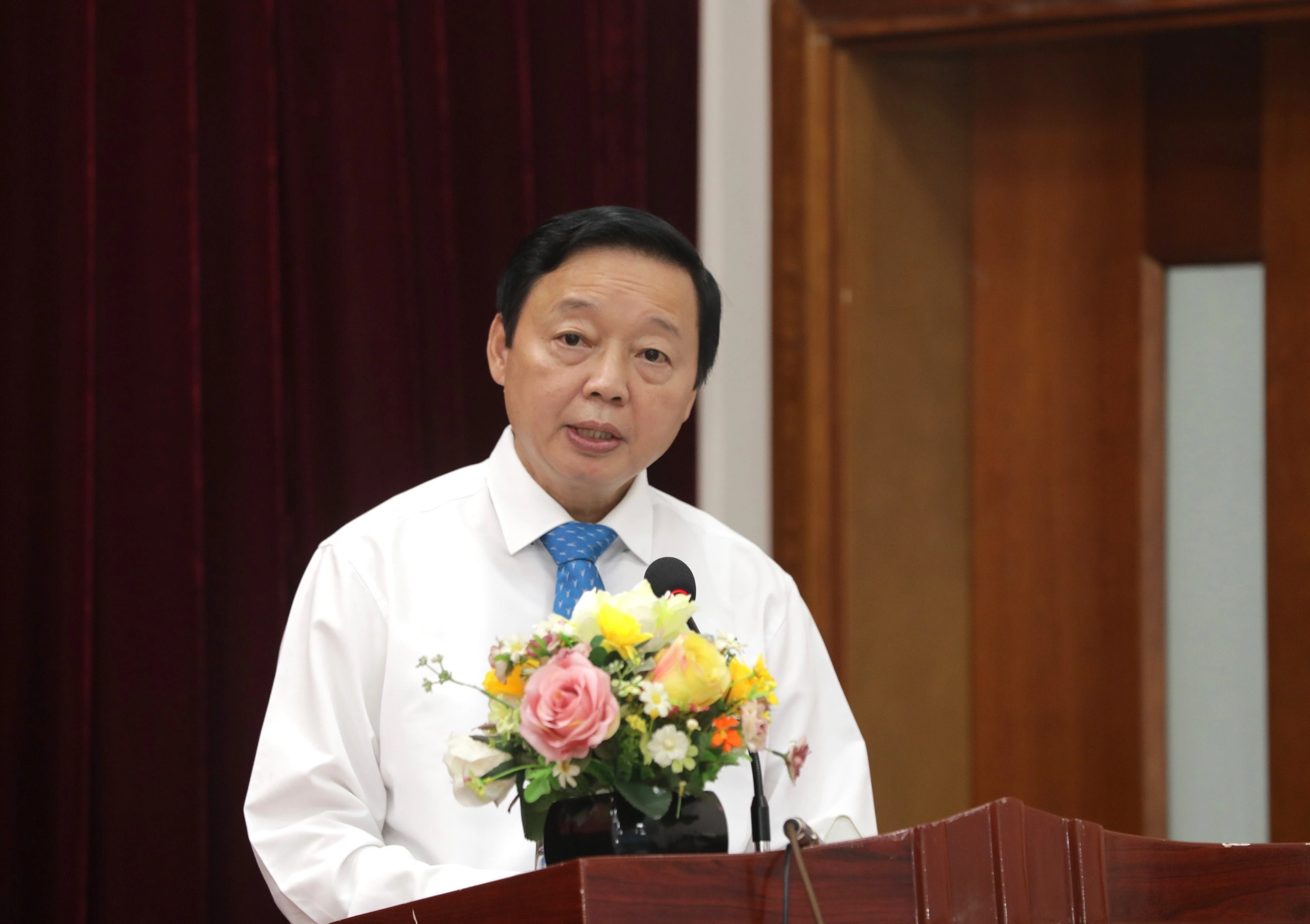 Phó Thủ tướng Trần Hồng Hà phát biểu tại buổi làm việc. Phó Thủ tướng Trần Hồng Hà phát biểu tại buổi làm việc.
