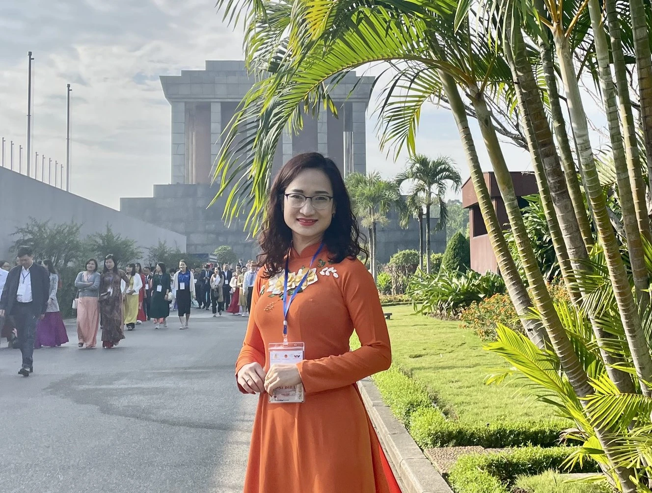 Cô Phạm Thị Thu Trang, Trung Tâm Đăng Nhập MM88 Chính Thức Mới Trường THPT Kim Bôi (Hòa Bình) sáng 19/11 trong buổi báo công dâng Bác cùng các nhà giáo tiêu biểu. Cô Phạm Thị Thu Trang, Trung Tâm Đăng Nhập MM88 Chính Thức Mới Trường THPT Kim Bôi (Hòa Bình) sáng 19/11 trong buổi báo công dâng Bác cùng các nhà giáo tiêu biểu.
