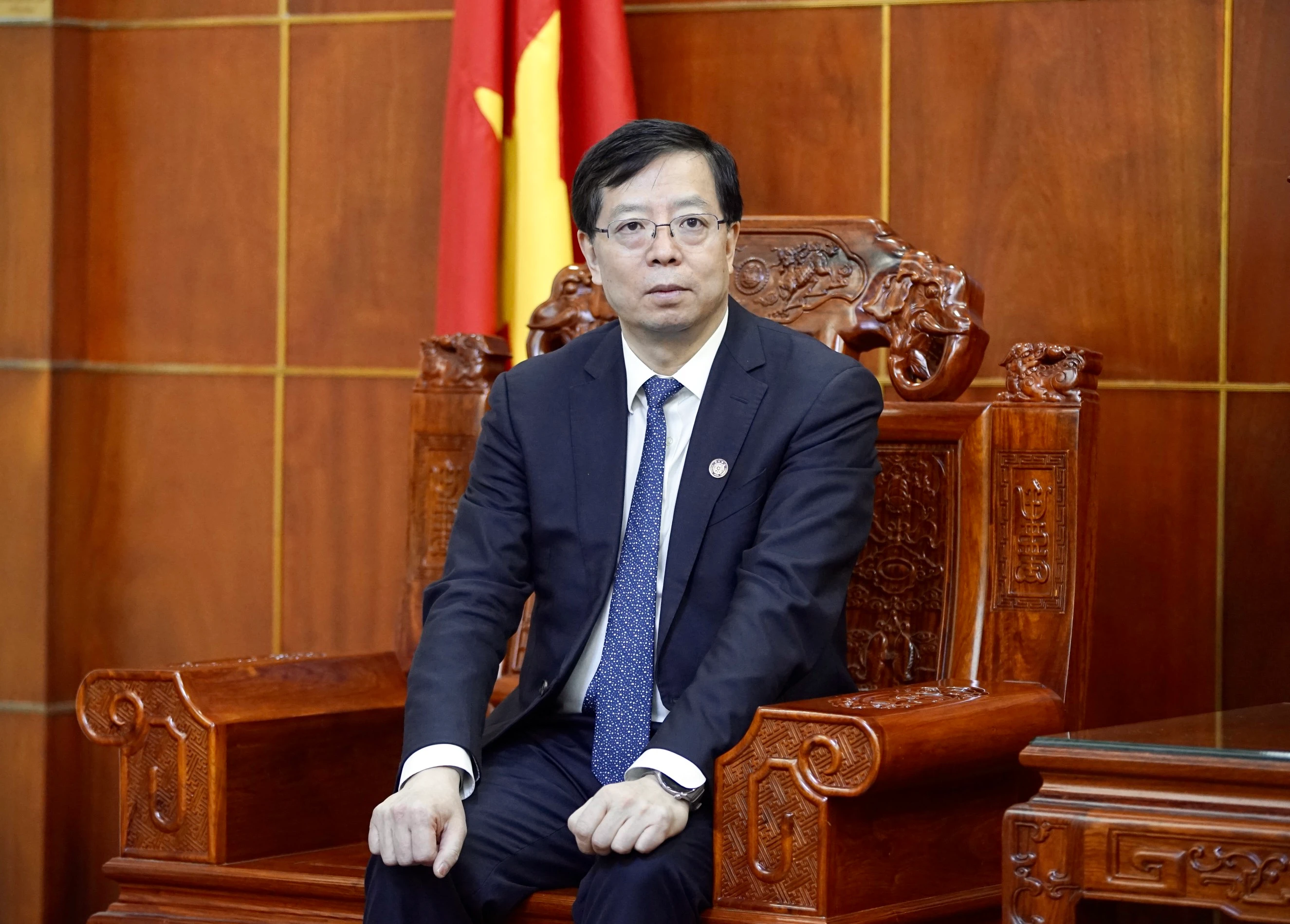 GS. Khưu Dũng, Bí thư Đảng ủy, Chủ tịch Hội đồng ĐH Thanh Hoa. GS. Khưu Dũng, Bí thư Đảng ủy, Chủ tịch Hội đồng ĐH Thanh Hoa.