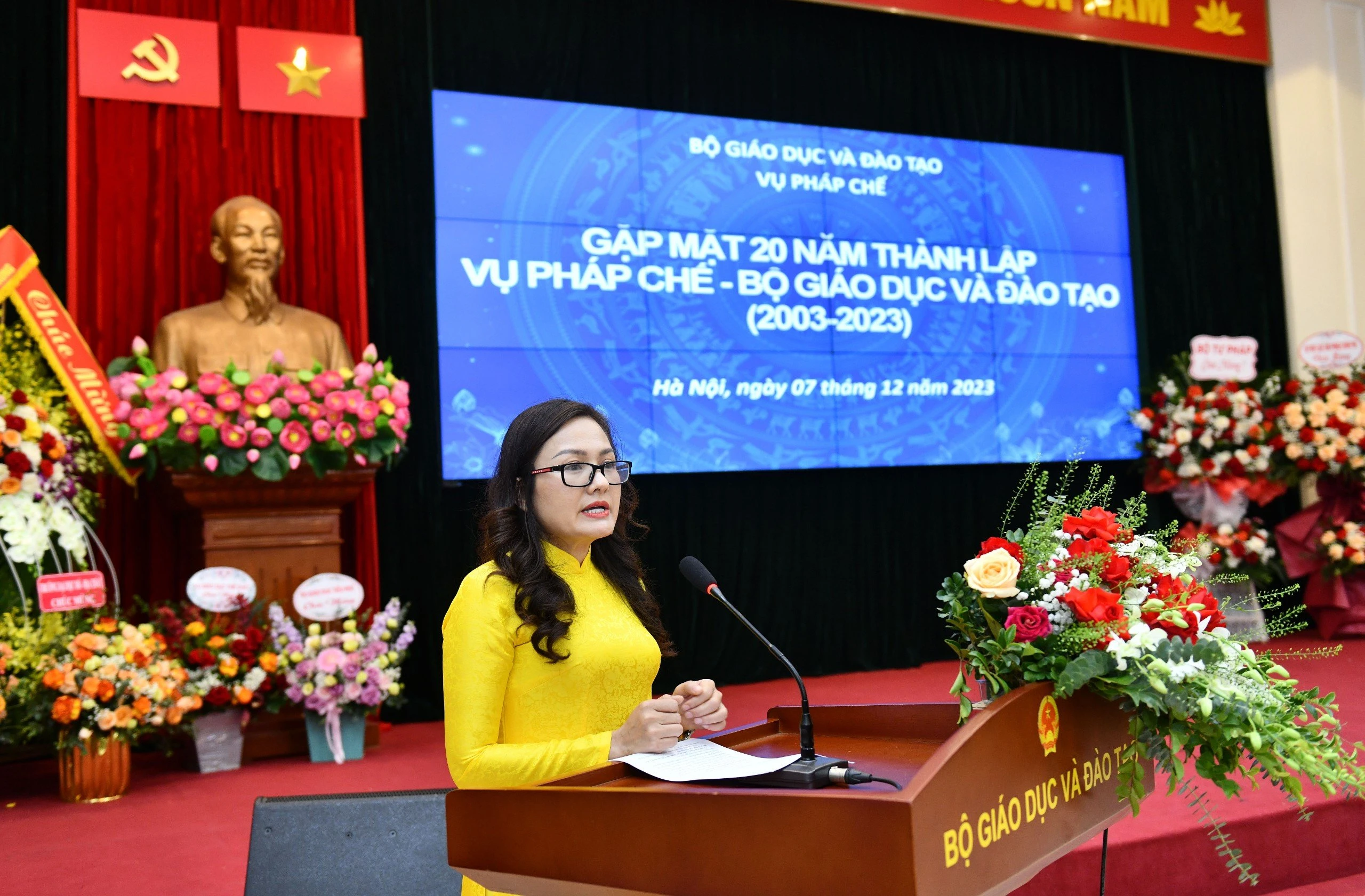 Vụ trưởng Vụ Pháp chế Mai Thị Anh phát biểu tại buổi gặp mặt. Vụ trưởng Vụ Pháp chế Mai Thị Anh phát biểu tại buổi gặp mặt.