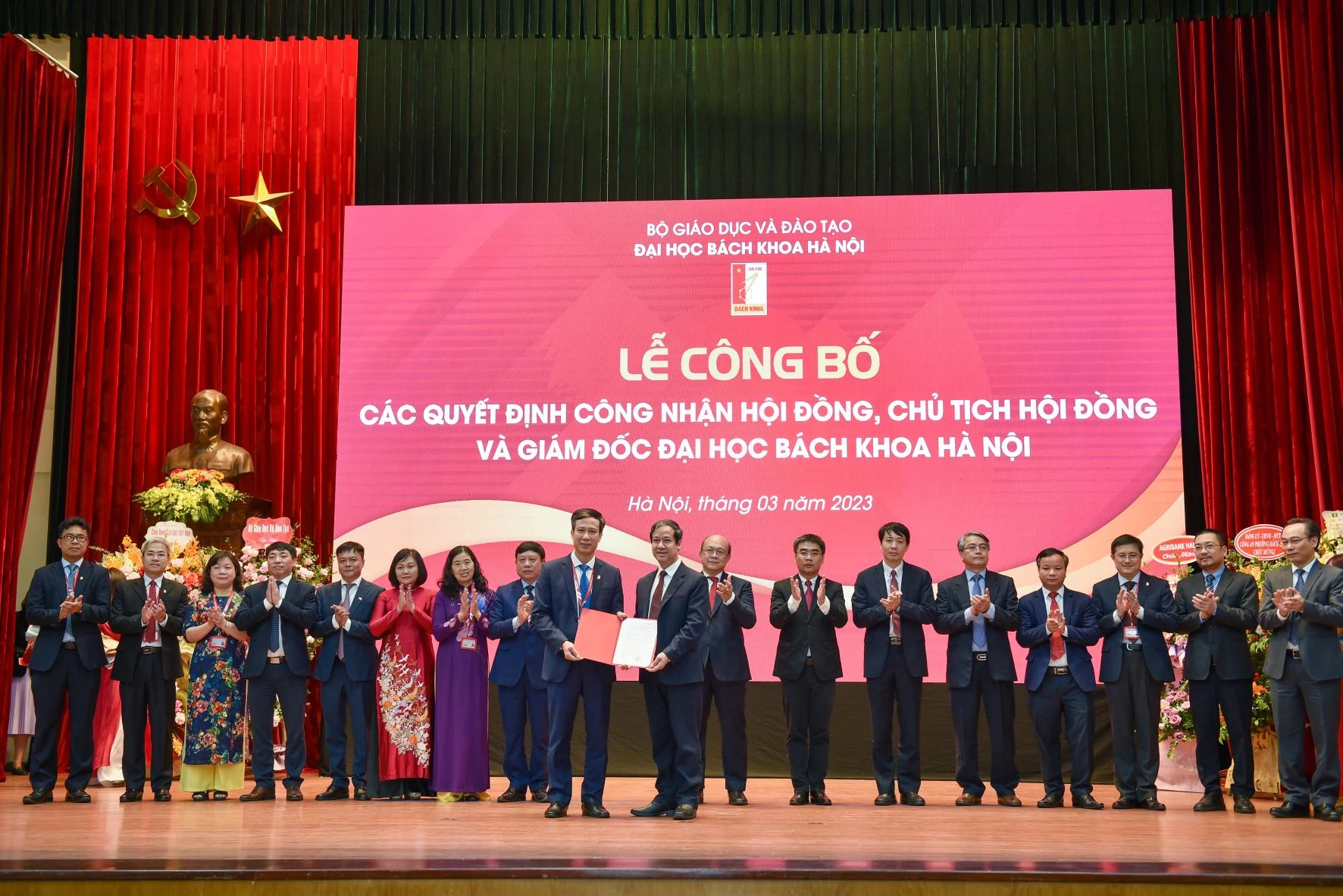 Bộ trưởng Nguyễn Kim Sơn trao quyết định công nhận Hội đồng MM888 bảo mật tuyệt đối MM888 bảo mật tuyệt đối Bách khoa Hà Nội nhiệm kỳ 2020-2025. Bộ trưởng Nguyễn Kim Sơn trao quyết định công nhận Hội đồng MM888 bảo mật tuyệt đối MM888 bảo mật tuyệt đối Bách khoa Hà Nội nhiệm kỳ 2020-2025.