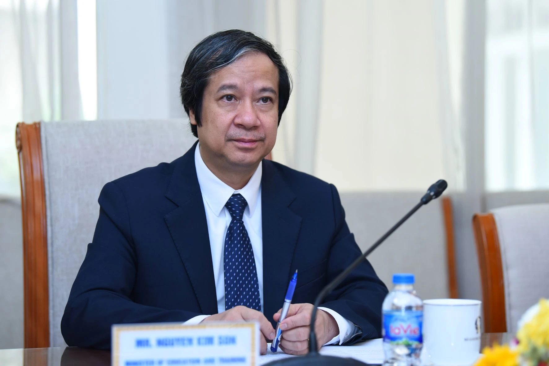 Bộ trưởng Nguyễn Kim Sơn trao đổi tại buổi tiếp. Bộ trưởng Nguyễn Kim Sơn trao đổi tại buổi tiếp.