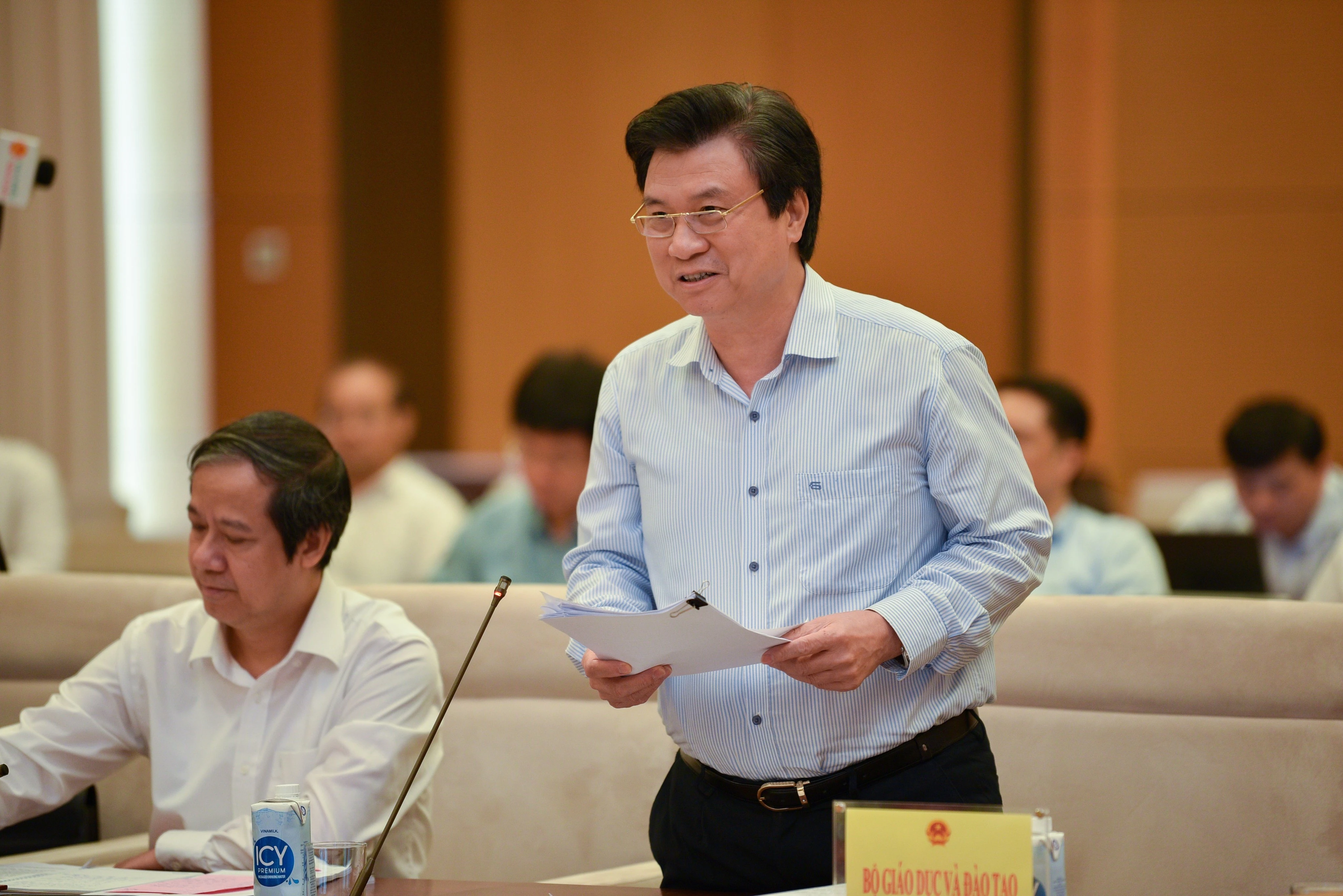 Thứ trưởng Bộ GD&ĐT Nguyễn Hữu Độ. Thứ trưởng Bộ GD&ĐT Nguyễn Hữu Độ.
