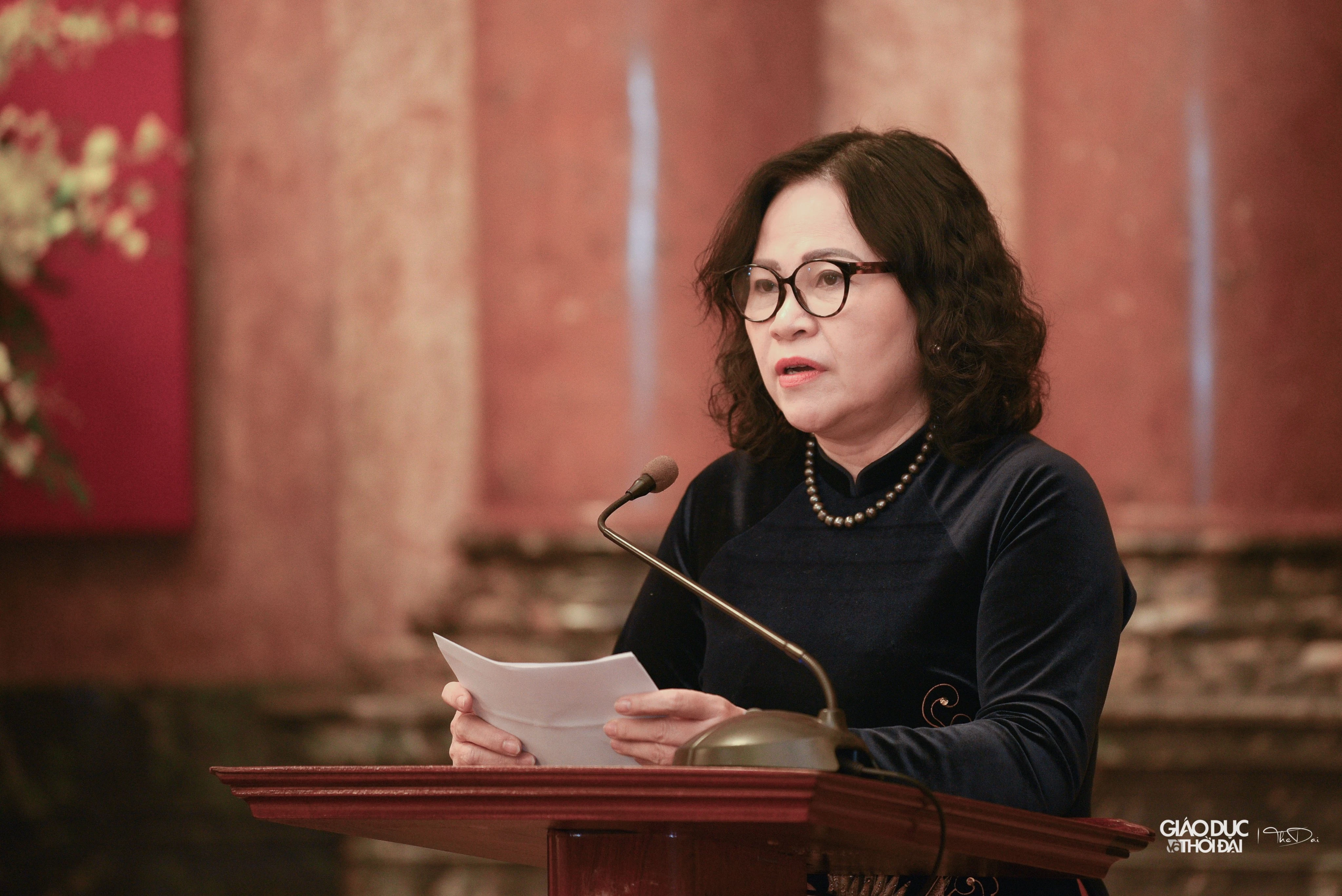 Thứ trưởng Bộ GD&ĐT Ngô Thị Minh báo cáo tại buổi gặp mặt. Thứ trưởng Bộ GD&ĐT Ngô Thị Minh báo cáo tại buổi gặp mặt.