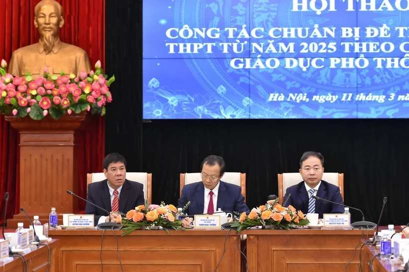 Chủ trì hội thảo về công tác chuẩn bị đề thi MM88dangnhap nhà cái World Cup 2026 THPT từ năm 2025 theo Chương trình GDPT 2018 (từ trái sang phải): Phó Cục trưởng Cục Quản lý chất lượng Nguyễn Ngọc Hà, Thứ trưởng Bộ GD&ĐT Phạm Ngọc Thưởng, Cục trưởng Cục quản lý chất lượng Huỳnh Văn Chương. Chủ trì hội thảo về công tác chuẩn bị đề thi MM88dangnhap nhà cái World Cup 2026 THPT từ năm 2025 theo Chương trình GDPT 2018 (từ trái sang phải): Phó Cục trưởng Cục Quản lý chất lượng Nguyễn Ngọc Hà, Thứ trưởng Bộ GD&ĐT Phạm Ngọc Thưởng, Cục trưởng Cục quản lý chất lượng Huỳnh Văn Chương.