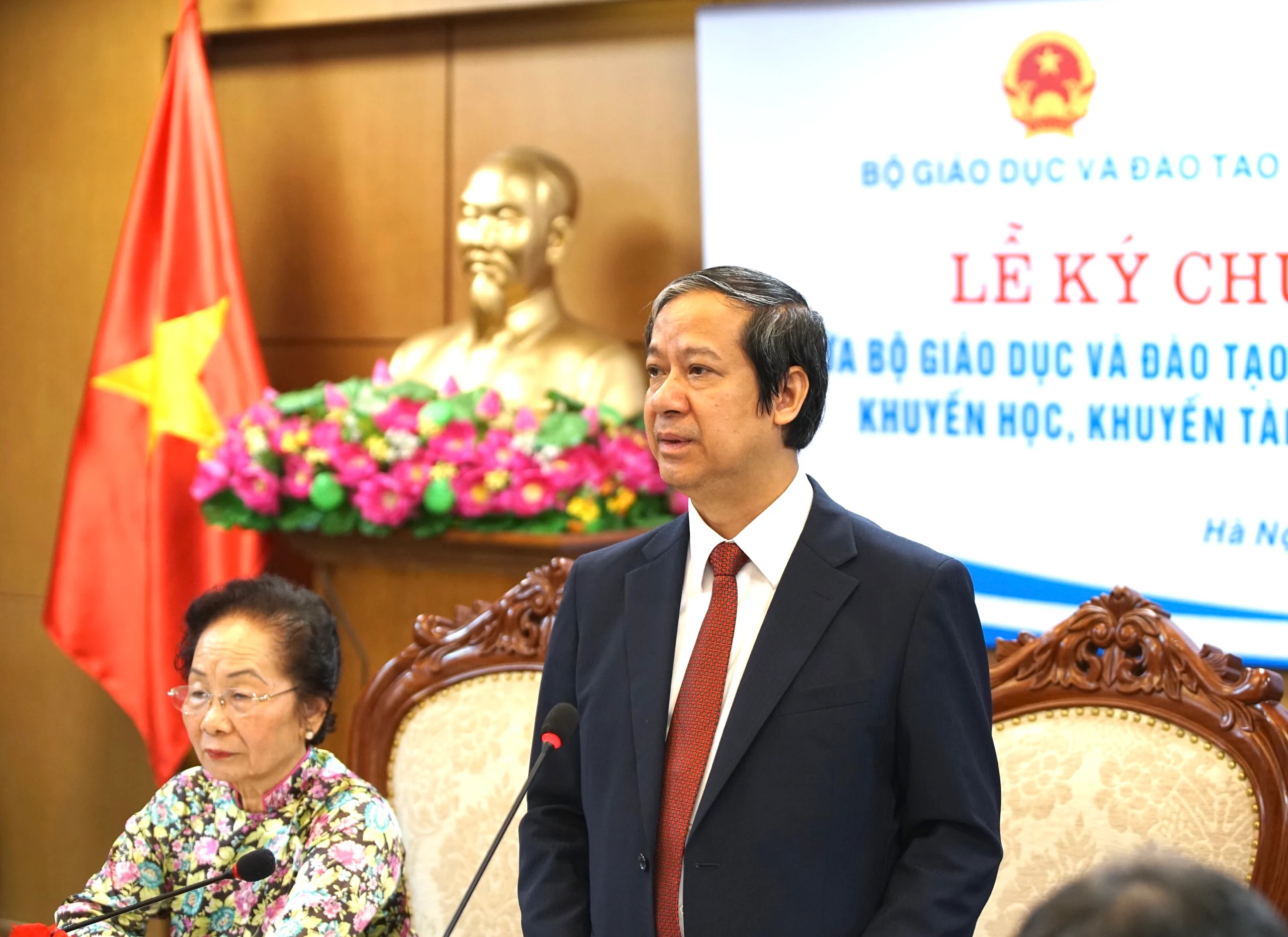 Bộ trưởng Bộ GD&amp;ĐT Nguyễn Kim Sơn phát biểu.