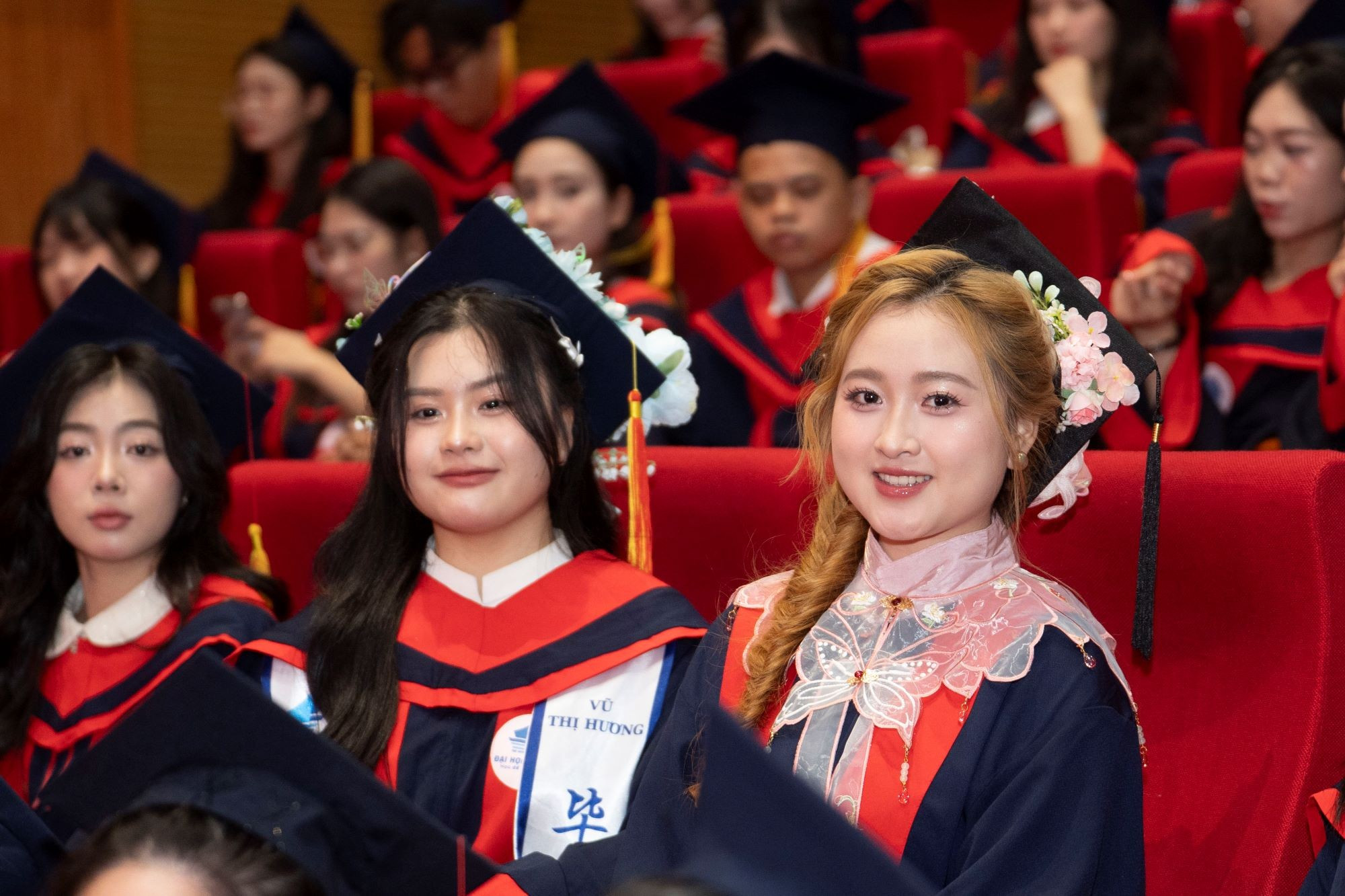 Các nữ MM88dangnhap cá cược bóng đá, lô đề, bắn cá rạng ngời tại lễ MM88dangnhap nhà cái World Cup 2026. anh-9.jpg