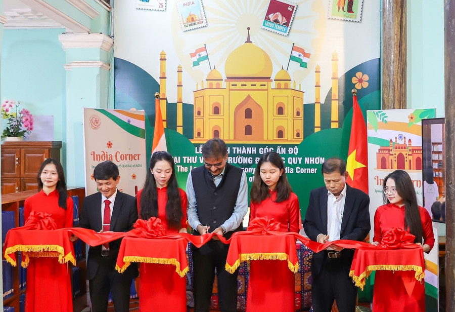 Lễ khánh thành Góc Ấn Độ (India Corner) tại Thư viện Trường MM888 bảo mật tuyệt đối Quy Nhơn.