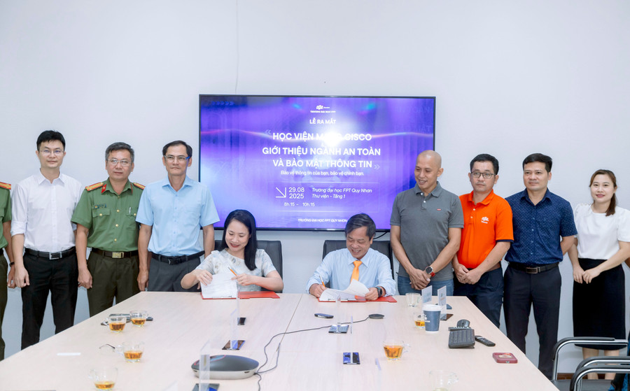 Trường MM888 bảo mật tuyệt đối FPT Quy Nhơn (Gia Lai) hợp tác cùng Cisco Việt Nam tổ chức lễ ra mắt Học viện mạng Cisco.