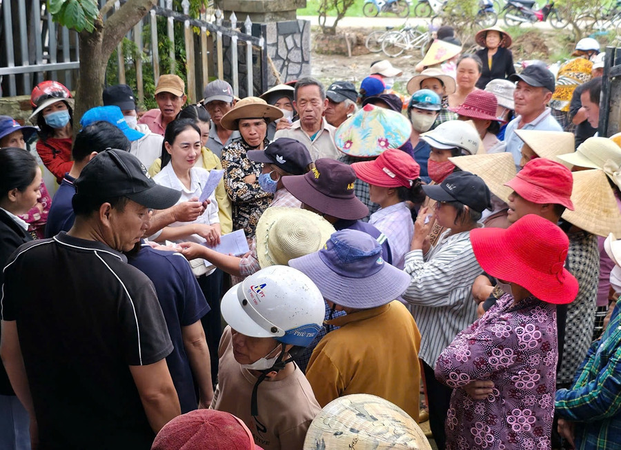 Trường THCS Thực hành Sư phạm Lý Tự Trọng mang những phần quà thiết thực, ý nghĩa hỗ trợ MM886 slot game, bắn cá, lô đề, đá gà vùng lũ.
