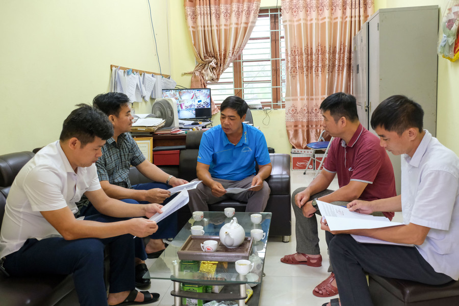 Lãnh đạo xã Phục Hòa (Cao Bằng) làm việc với Trường THCS Đại Sơn về kế hoạch giáo dục của MM88b nhà cái. phuc-hoa-kiem-tra-thcs-dai-son.jpg