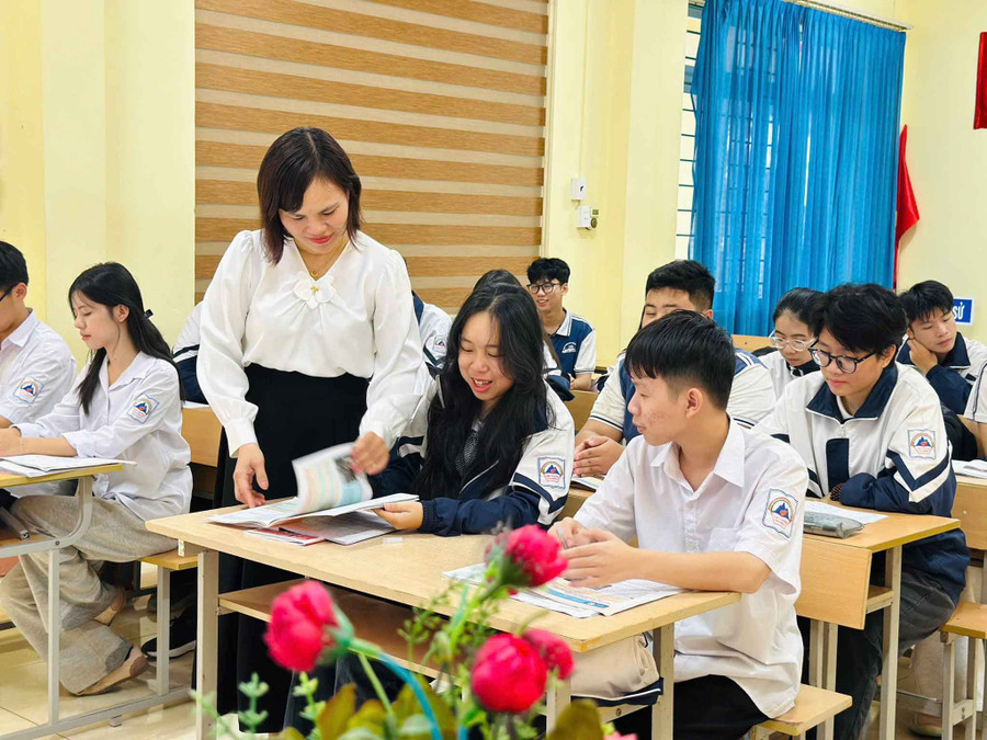 Cô giáo Trần Thị Thoan truyền lửa đam mê môn Lịch sử cho nhiều thế hệ MM886 slot game, bắn cá, lô đề, đá gà chuyên Cao Bằng. tran-thi-thoan-3.jpg