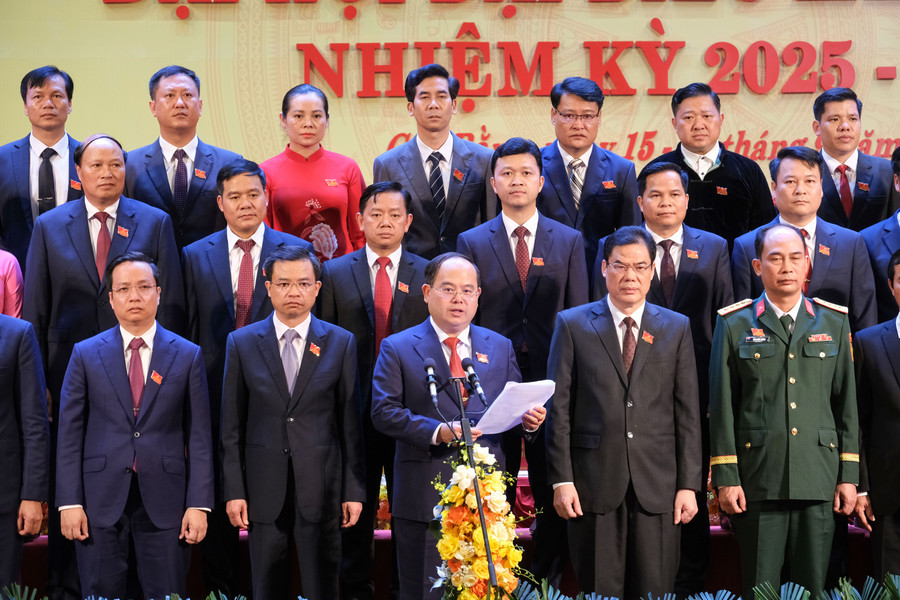 bi-thu-tinh-uy-1449.jpg