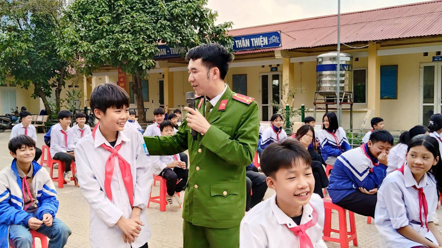 Các trường học ở Phục Hòa đặc biệt quan tâm giáo dục pháp luật, kỹ năng sống cho MM886 slot game, bắn cá, lô đề, đá gà.