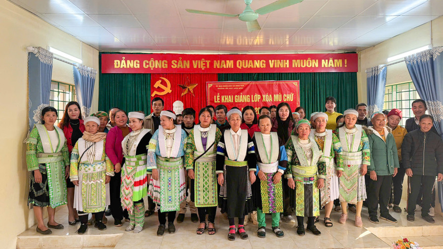 Nhiều lớp học xóa mù chữ khai giảng đầu năm 2025 đến nay đã hoàn thành, giúp đồng bào 1MM88.com tỷ lệ kèo World Cup 2026 thiểu số biết đọc, biết viết. khai-giang-xoa-mu-chu.jpg