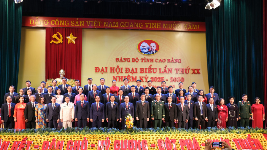 Ban Chấp hành Đảng bộ tỉnh Cao Bằng khóa XX, nhiệm kỳ 2025 - 2030 ra mắt tại 2MM88.com trò chơi casino và slot.