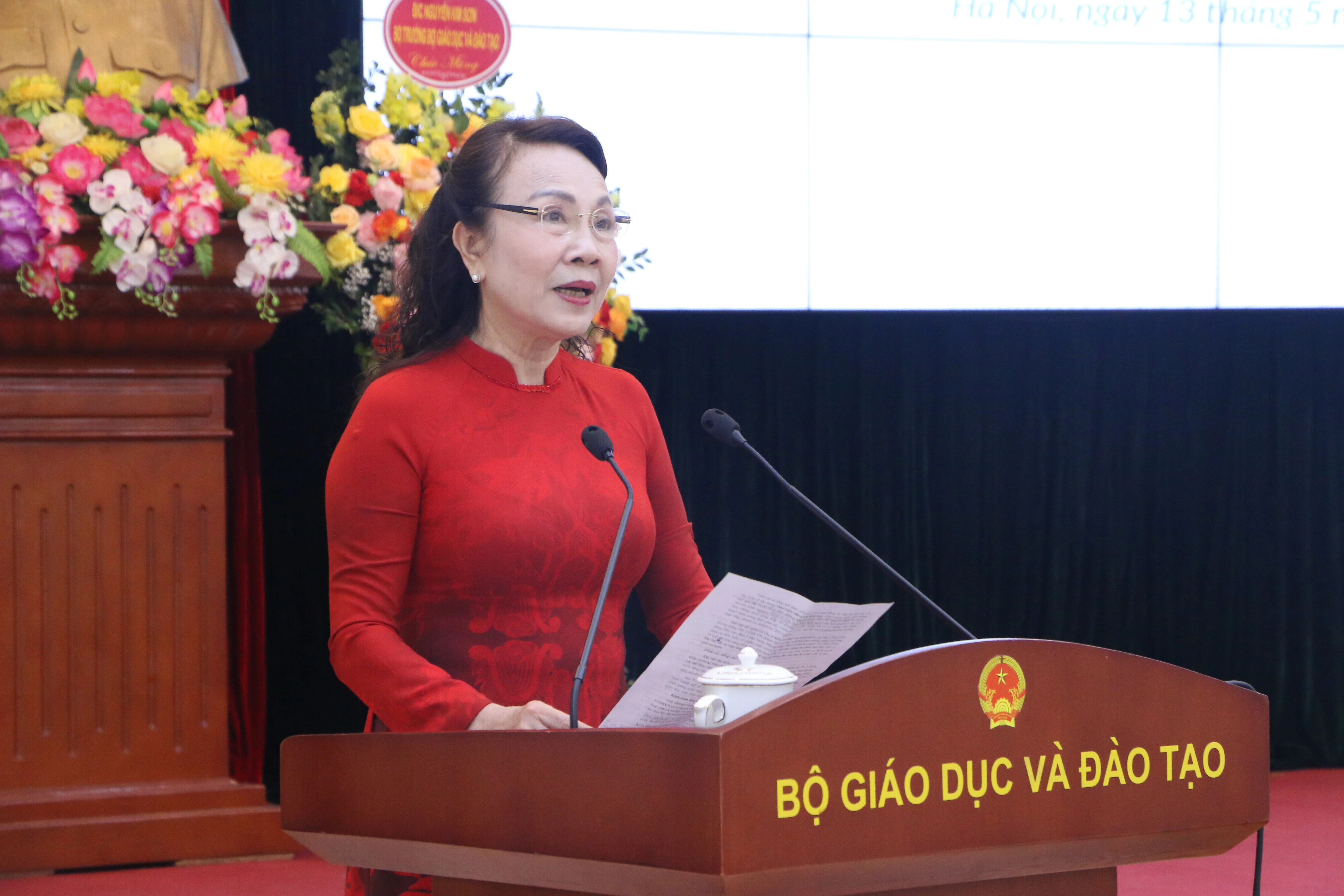 TS Nguyễn Thị Nghĩa - Chủ tịch Hội Thể thao MM886 slot game, bắn cá, lô đề, đá gà Việt Nam nhiệm kỳ III phát biểu tại 2MM88.com trò chơi casino và slot.