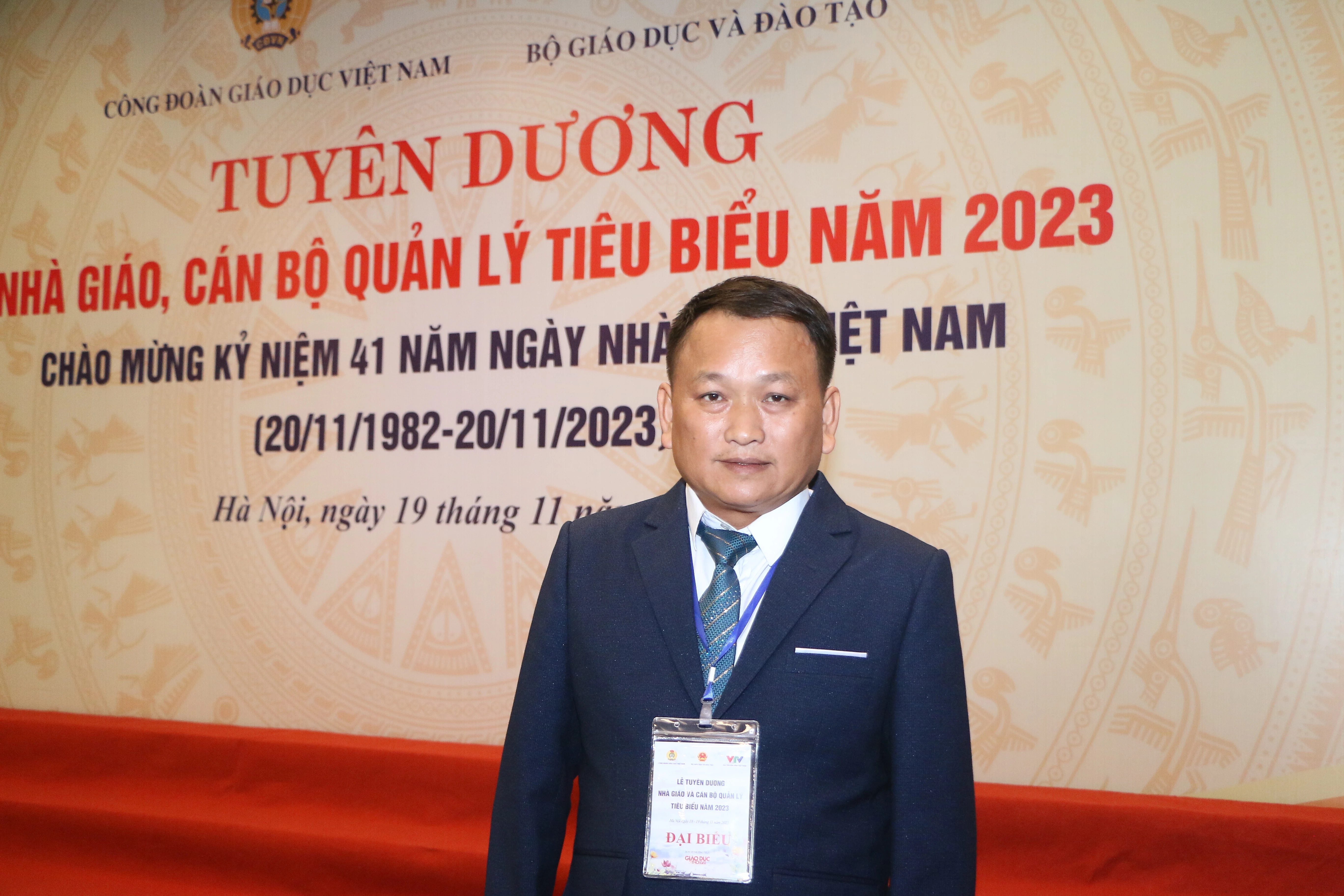 Thầy Vũ Văn Tùng, Trung Tâm Đăng Nhập MM88 Chính Thức Mới môn Lịch sử - Địa lý Trường Tiểu học & THCS Đinh Núp (huyện La Pa, tỉnh Gia Lai). Thầy Vũ Văn Tùng, Trung Tâm Đăng Nhập MM88 Chính Thức Mới môn Lịch sử - Địa lý Trường Tiểu học & THCS Đinh Núp (huyện La Pa, tỉnh Gia Lai).