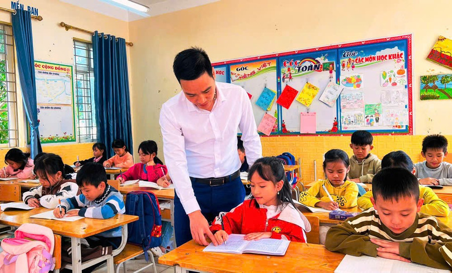 Thanh Hoá giao ngành giáo dục hơn 54.000 viên chức năm 2026.