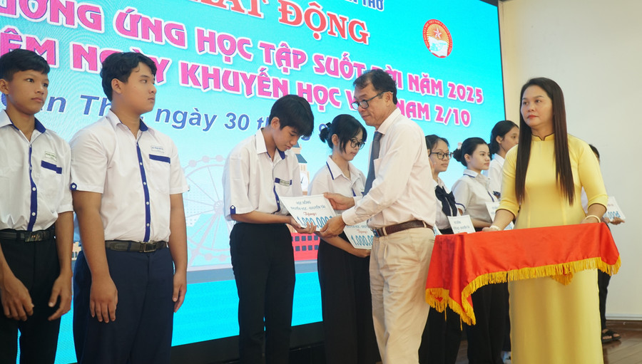 Thời gian qua, TP Cần Thơ đẩy mạnh thực hiện phong trào thi đua “Cả nước thi đua xây dựng xã hội MM88.COM là nhà cái trực tuyến hoạt động với giấy phép PAGCOR, đẩy mạnh MM88.COM là nhà cái trực tuyến hoạt động với giấy phép PAGCOR suốt đời”.