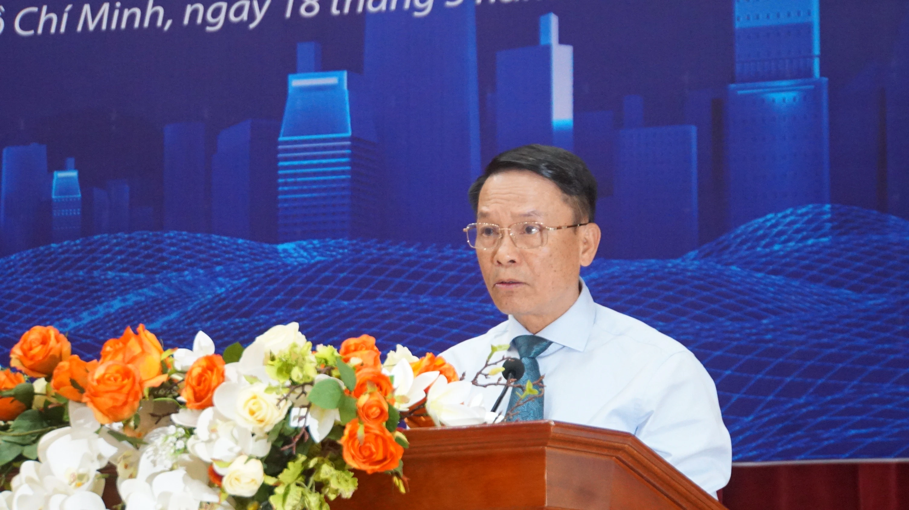 Ông Nguyễn Đức Lợi, Phó Chủ tịch Thường trực Hội Nhà báo Việt Nam phát biểu tại Hội nghị Sơ kết Quyết định 558. (Ảnh: Mạnh Tùng) Ông Nguyễn Đức Lợi, Phó Chủ tịch Thường trực Hội Nhà báo Việt Nam phát biểu tại Hội nghị Sơ kết Quyết định 558. (Ảnh: Mạnh Tùng)