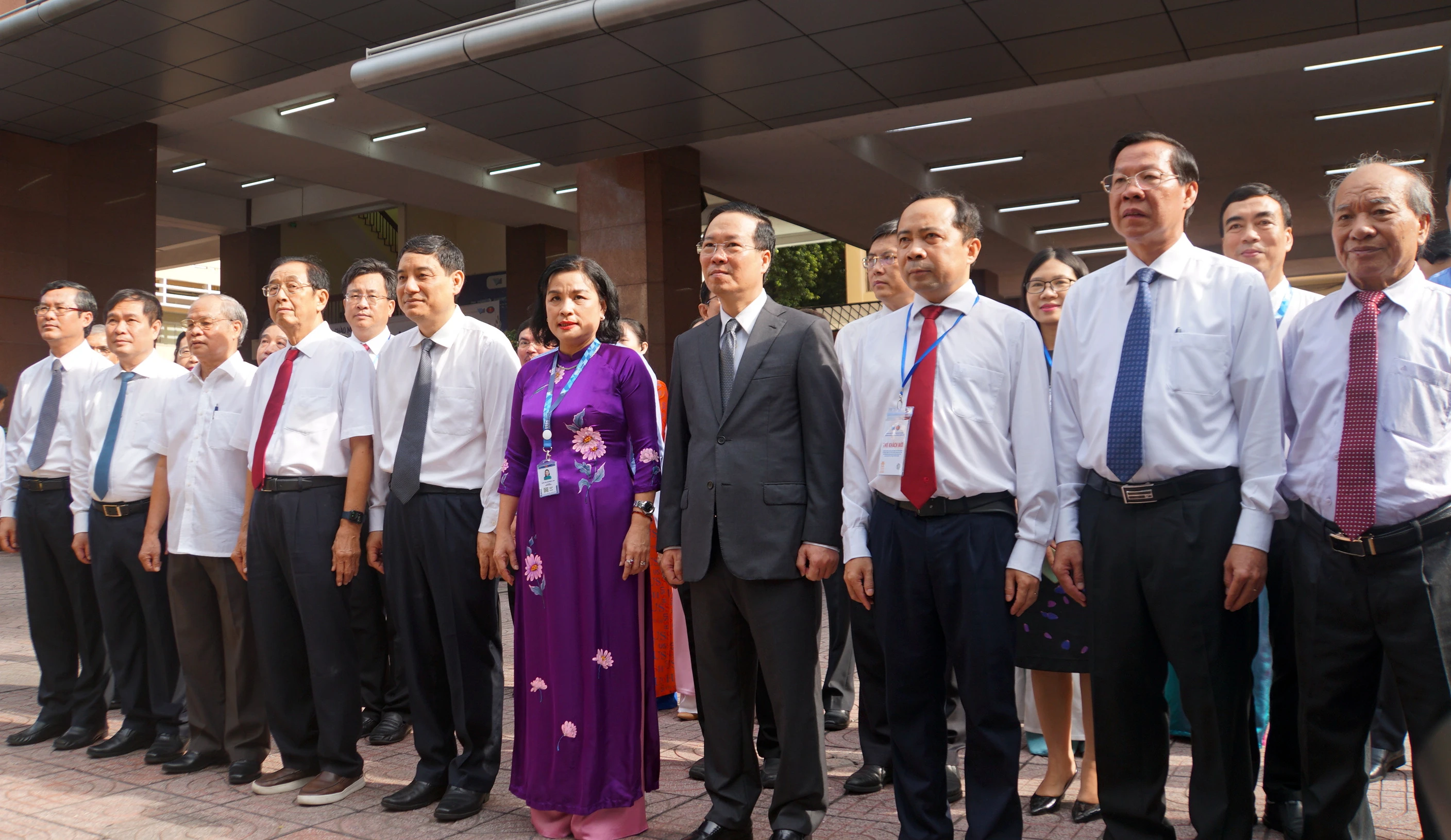 Chủ tịch nước Võ Văn Thưởng và đoàn công tác dâng hoa tại không gian truyền thống Phong trào MM886 slot game, bắn cá, lô đề, đá gà, MM888 Việt Nam Tải App Sài Gòn - Gia Định - TPHCM. Ảnh: Mạnh Tùng Chủ tịch nước Võ Văn Thưởng và đoàn công tác dâng hoa tại không gian truyền thống Phong trào MM886 slot game, bắn cá, lô đề, đá gà, MM888 Việt Nam Tải App Sài Gòn - Gia Định - TPHCM. Ảnh: Mạnh Tùng