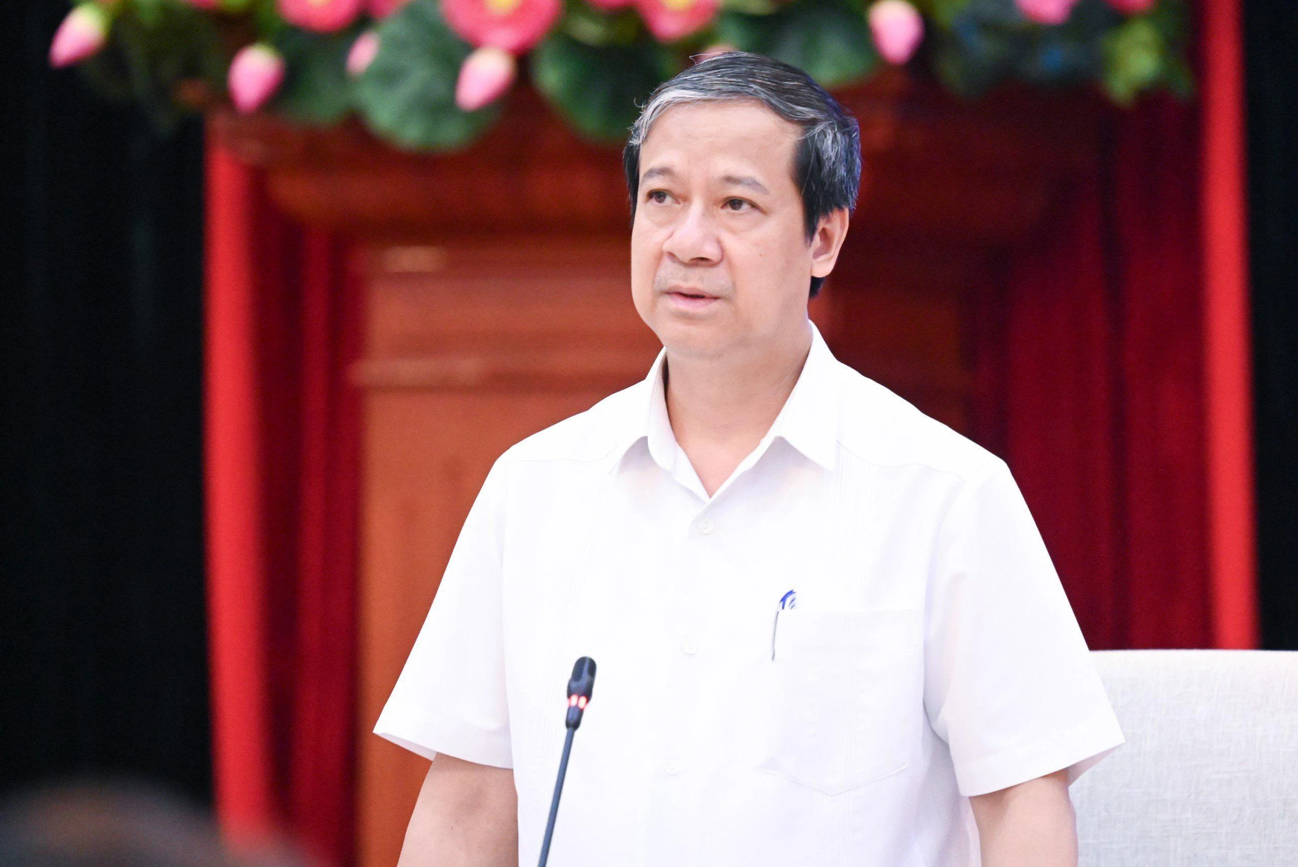 hoi nghi phap che 1.jpg