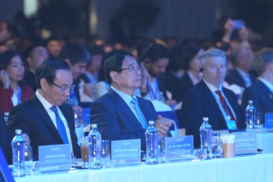 Thủ tướng Phạm Minh Chính tham dự khai mạc Diễn đàn Kinh tế mùa thu 2025. Ảnh: BTC tpl03235.jpg
