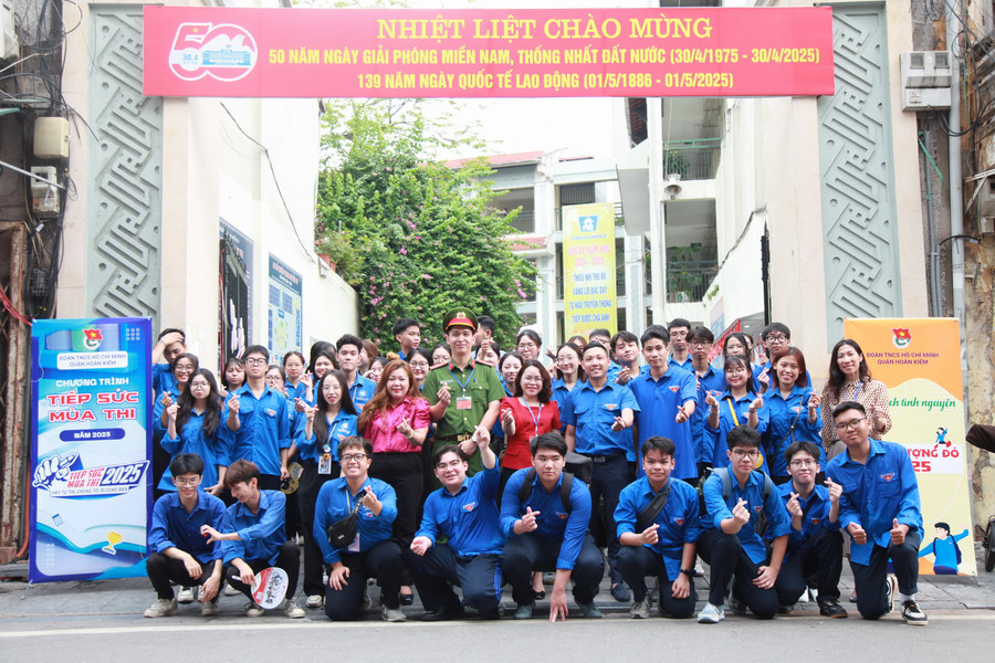 Lực lượng tình nguyện sẵn sàng hỗ trợ Đăng nhập vào MM886 Việt Nam trước điểm thi. img-0407.jpg