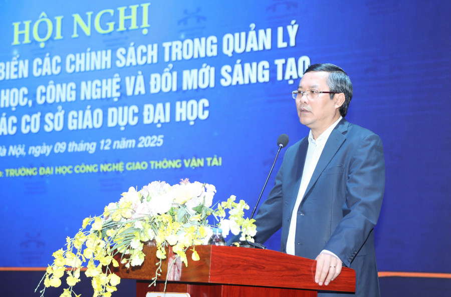 Thứ trưởng Nguyễn Văn Phúc phát biểu khai mạc hội nghị. a55a0008.jpg