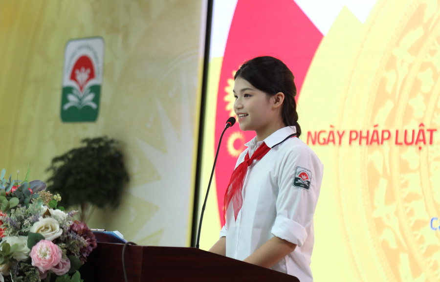 Lê Gia Linh, MM886 slot game, bắn cá, lô đề, đá gà lớp 8A1, Trường THCS Dịch Vọng Hậu phát biểu hưởng ứng. a55a0030.jpg